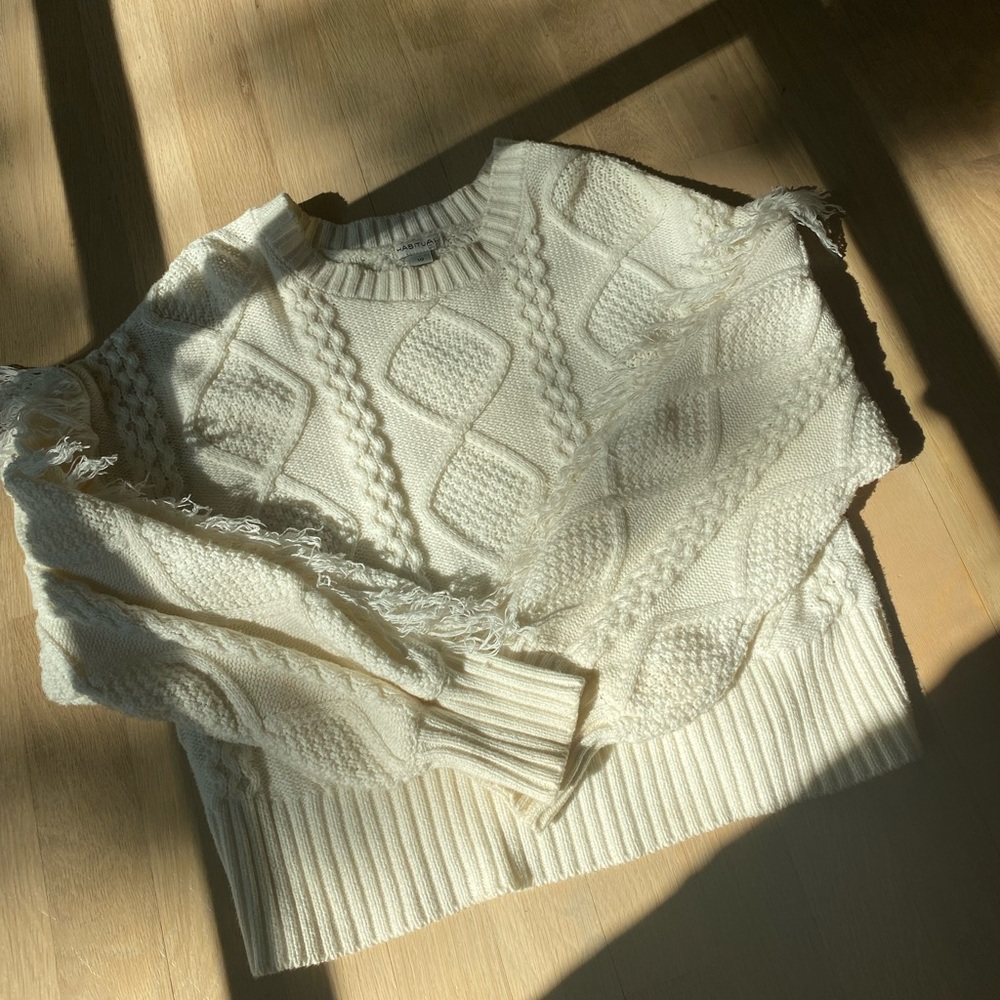 White fringe sleeve knit sweater